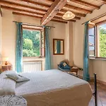 Fico, Oliva, Mora Lejlighed Calzolaro